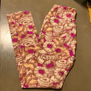 LulaRoe Leggings- Donut Print (one size)